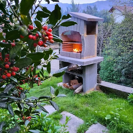 Casa Gelsomino, Laglio, * Laglio