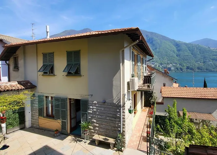 Casa Gelsomino, Laglio, * Laglio