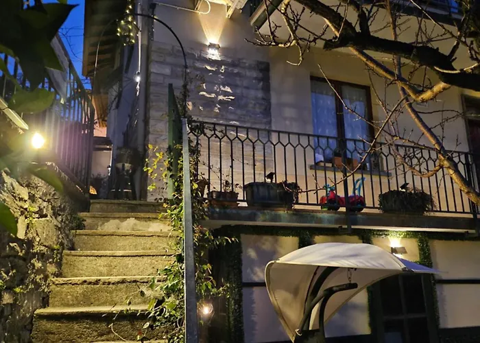 Casa Gelsomino, Laglio, *
