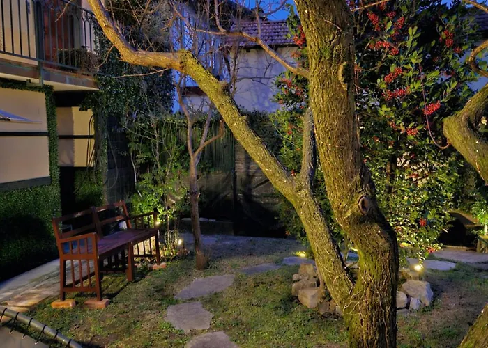 Casa Gelsomino, Laglio, * Laglio